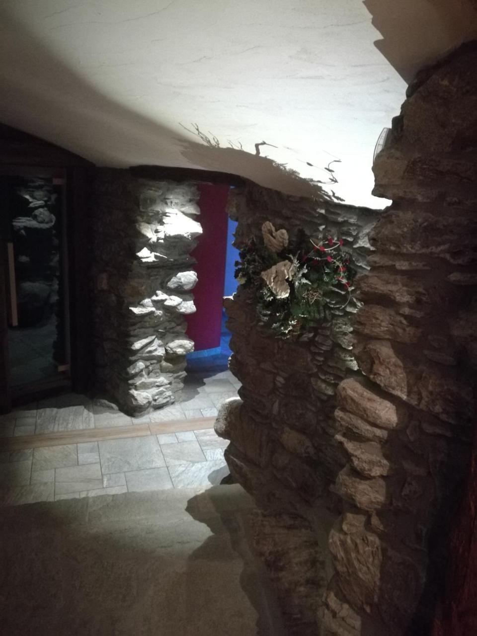 B&B La Maison D' Amelie Camere E Appartamenti Fénis Exterior foto